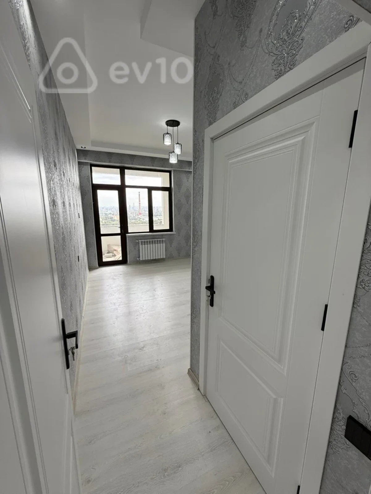 Satılır 2 otaqlı yeni tikili 70 m²