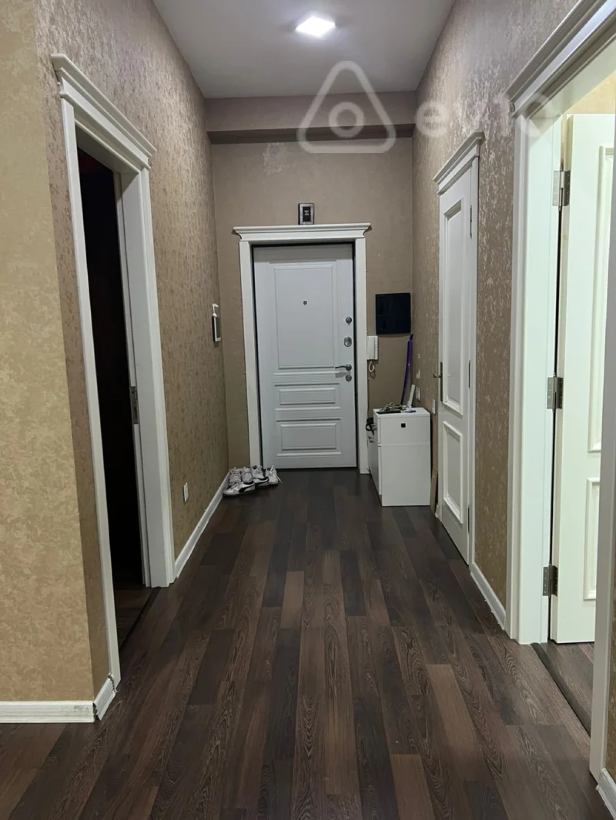 Kirayə verilir 3 otaqlı yeni tikili 140 m²