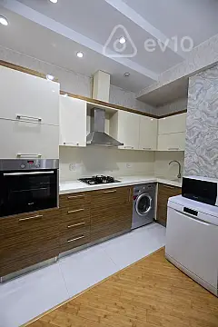 Kirayə verilir 3 otaqlı yeni tikili 90 m²