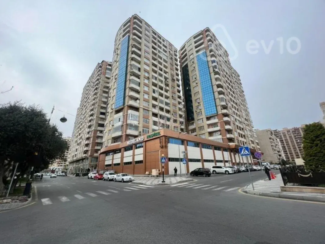Kirayə verilir 3 otaqlı yeni tikili 90 m²