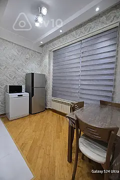 Kirayə verilir 3 otaqlı yeni tikili 90 m²