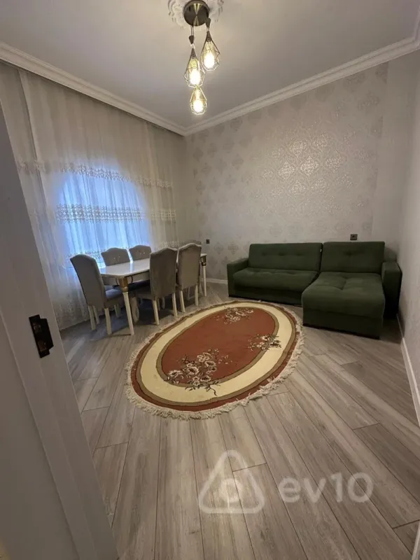 Kirayə verilir 2 otaqlı yeni tikili 65 m²
