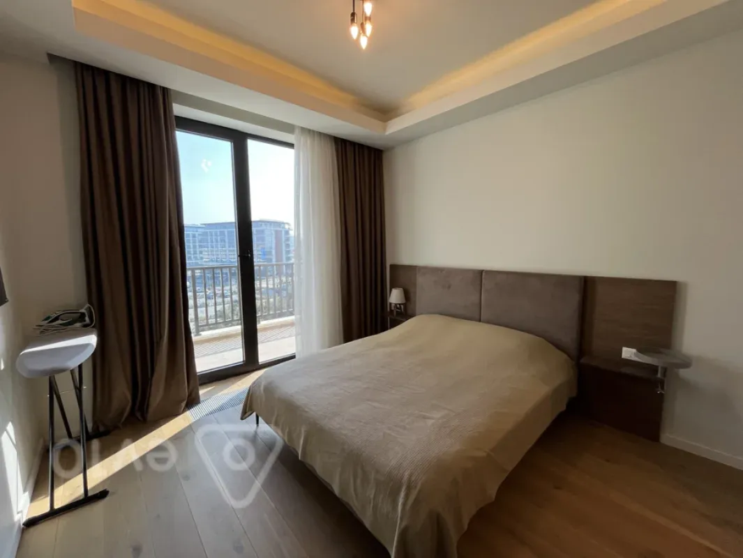 Kirayə verilir 2 otaqlı yeni tikili 80 m²