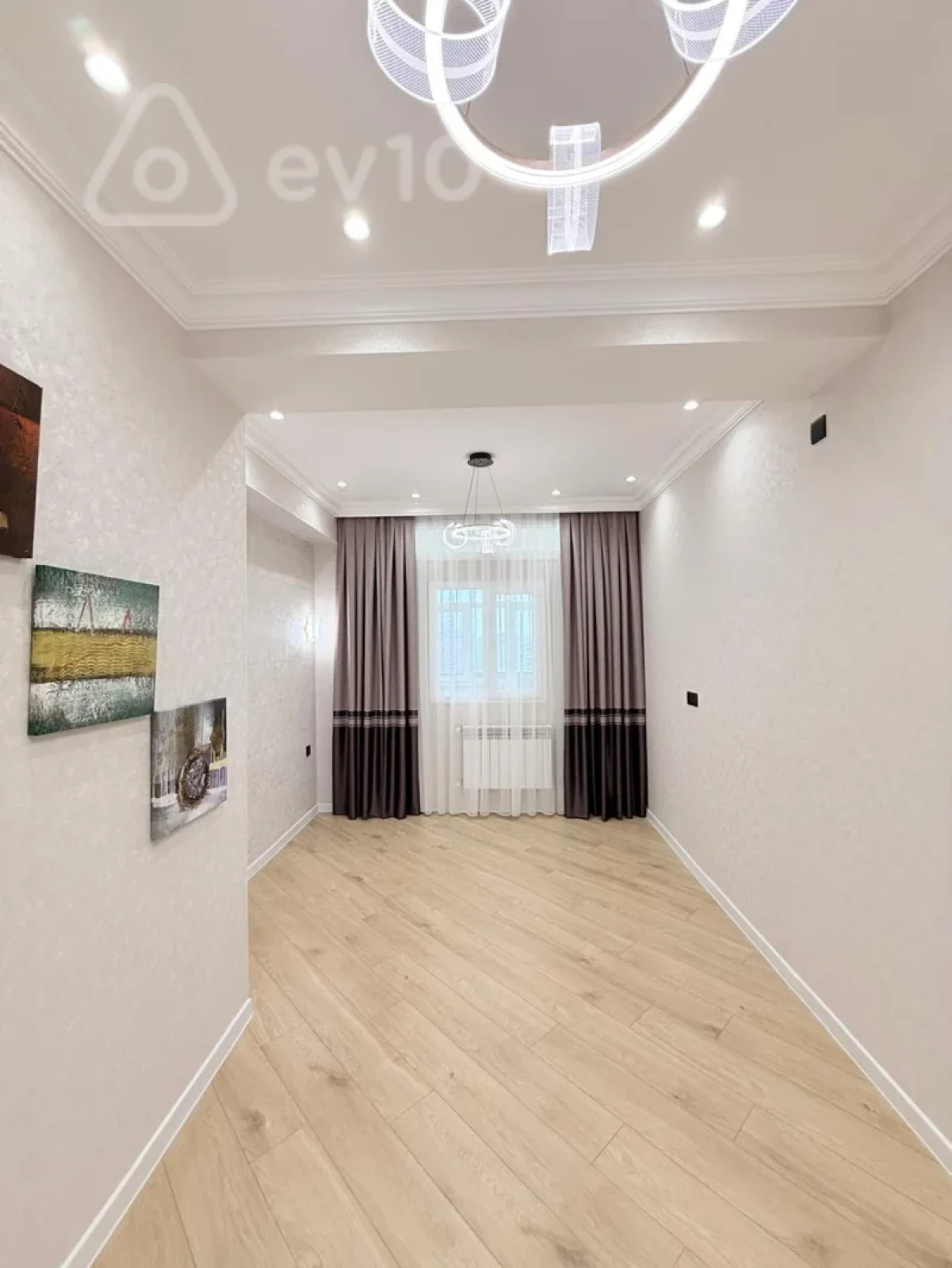 Satılır 2 otaqlı yeni tikili 64 m²