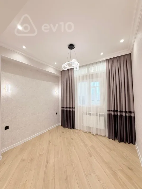 Satılır 2 otaqlı yeni tikili 64 m²