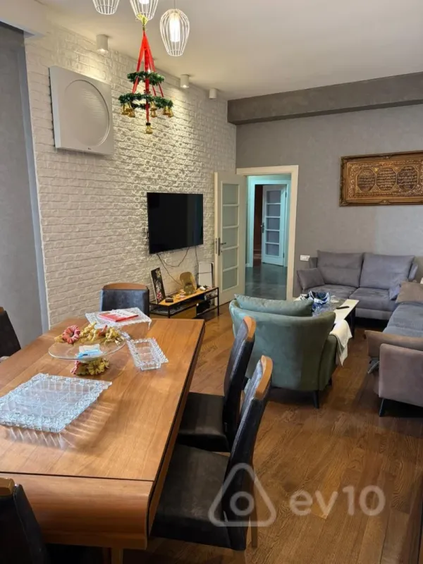 Satılır 3 otaqlı yeni tikili 105 m²