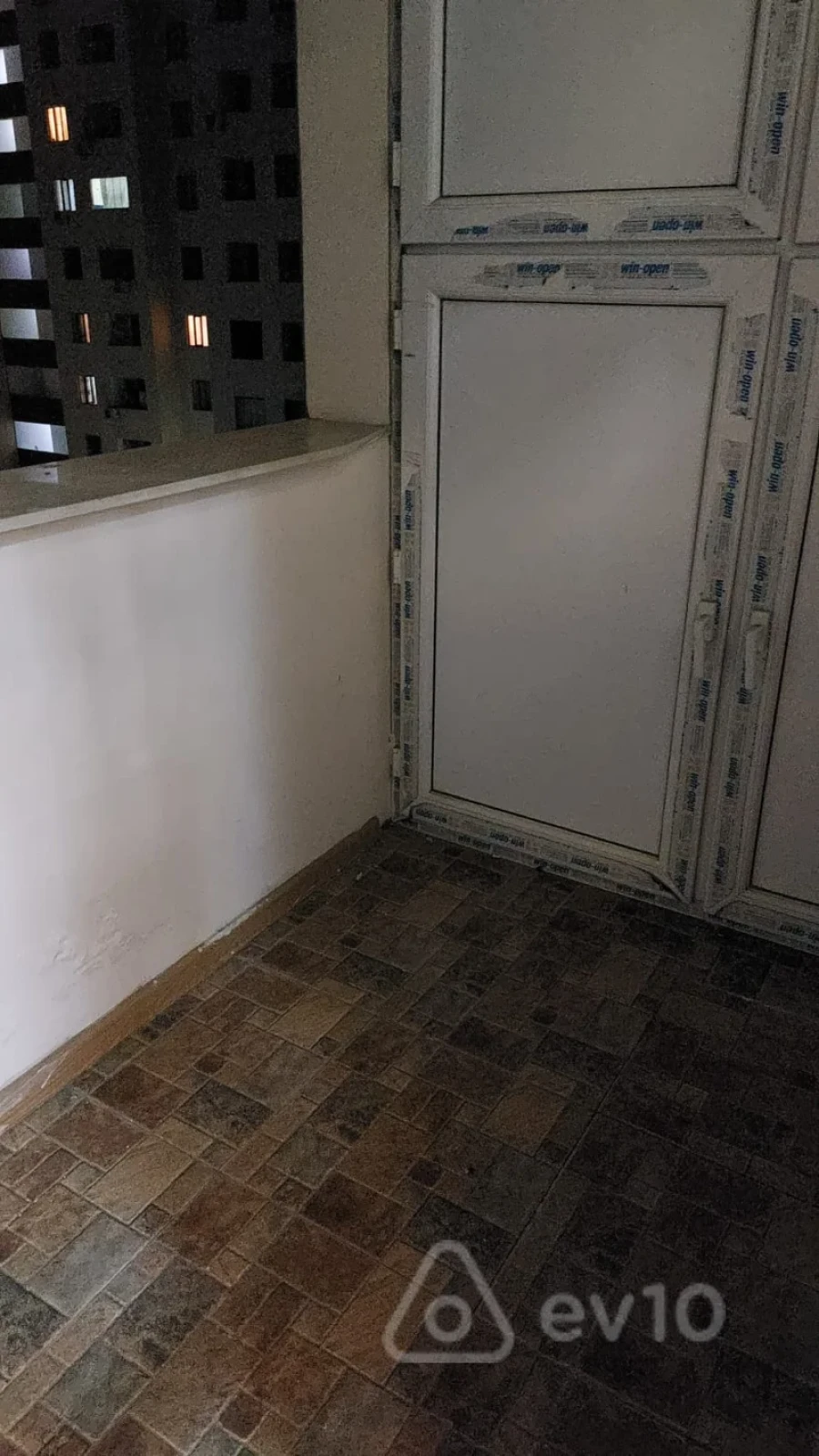 Kirayə verilir 3 otaqlı yeni tikili 70 m²