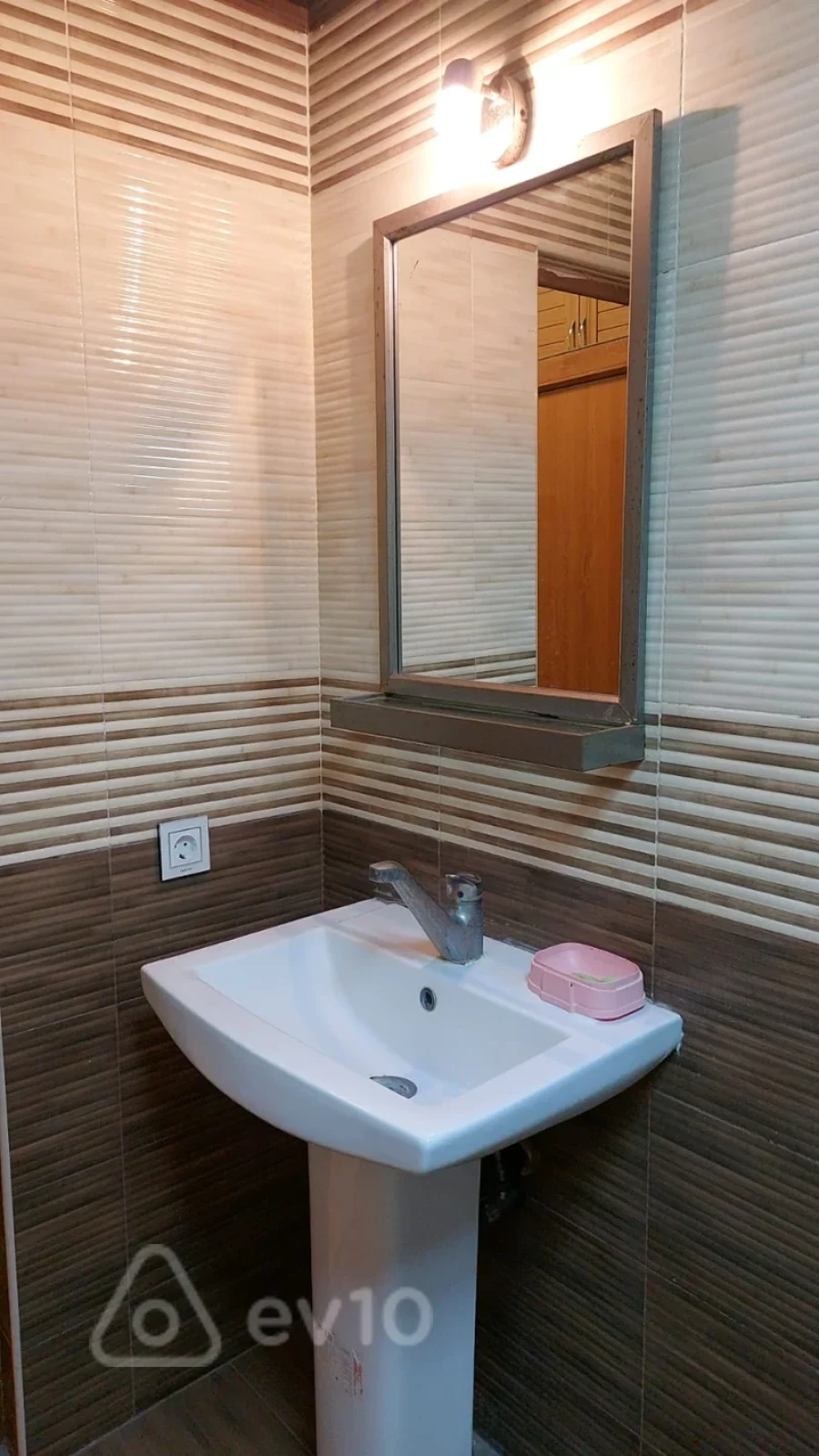 Kirayə verilir 3 otaqlı yeni tikili 70 m²