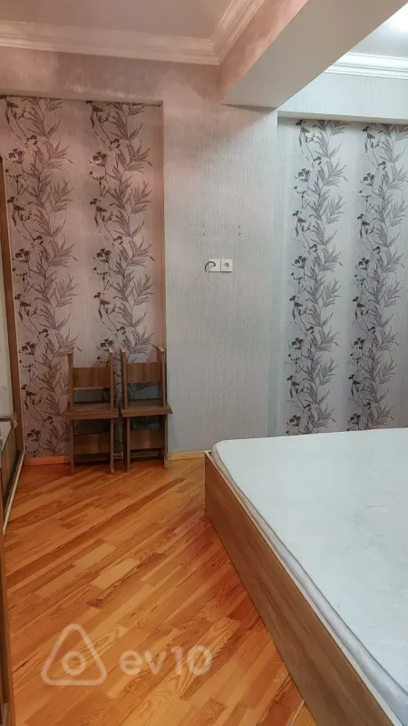 Kirayə verilir 3 otaqlı yeni tikili 70 m²