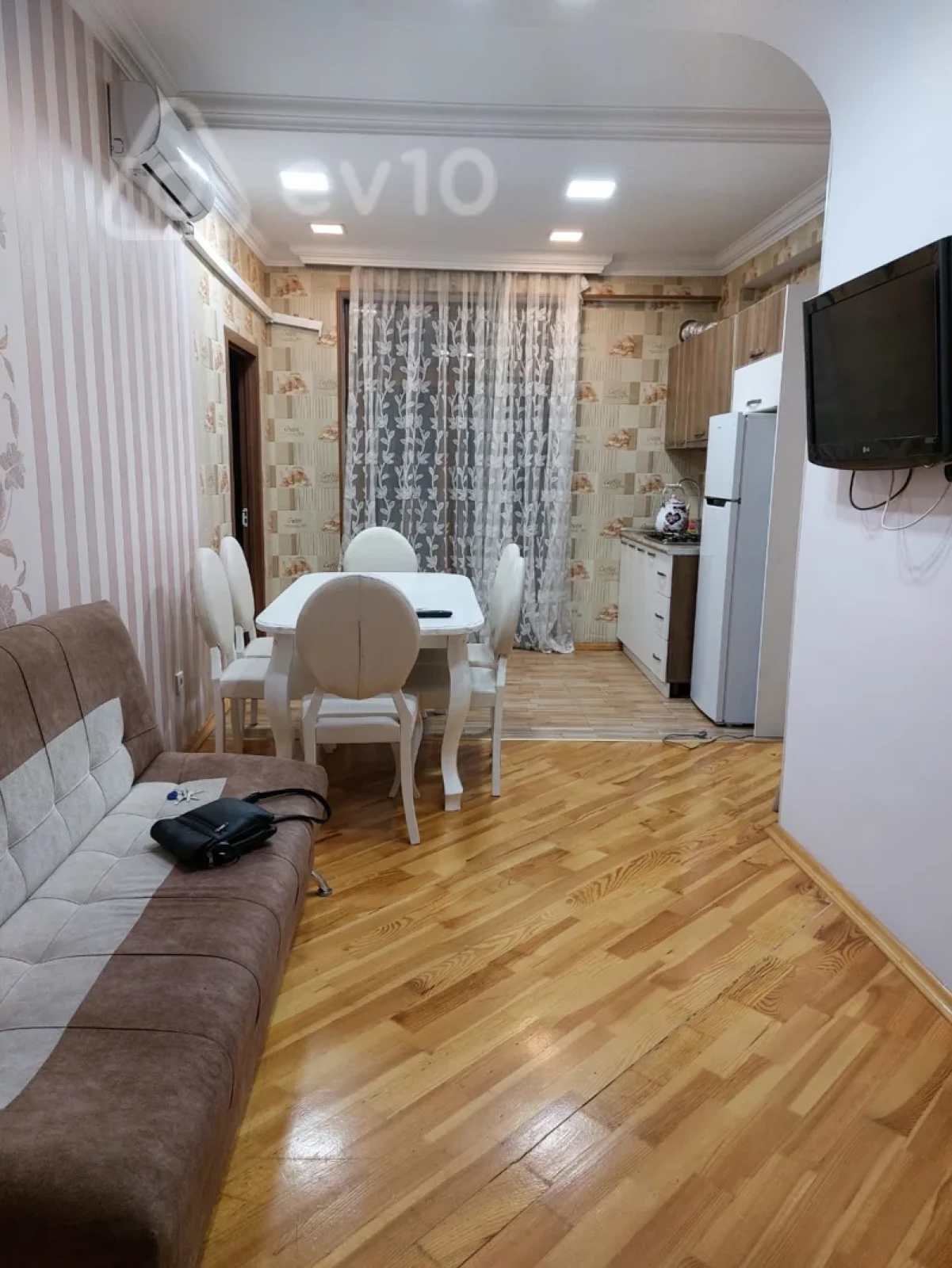Kirayə verilir 3 otaqlı yeni tikili 70 m²