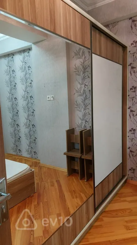 Kirayə verilir 3 otaqlı yeni tikili 70 m²