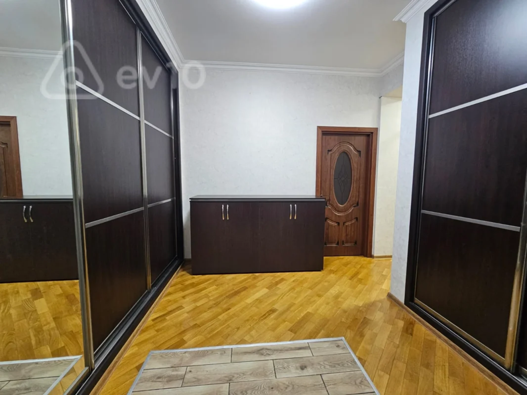 Satılır 3 otaqlı yeni tikili 115 m²