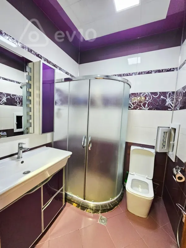 Satılır 3 otaqlı yeni tikili 115 m²