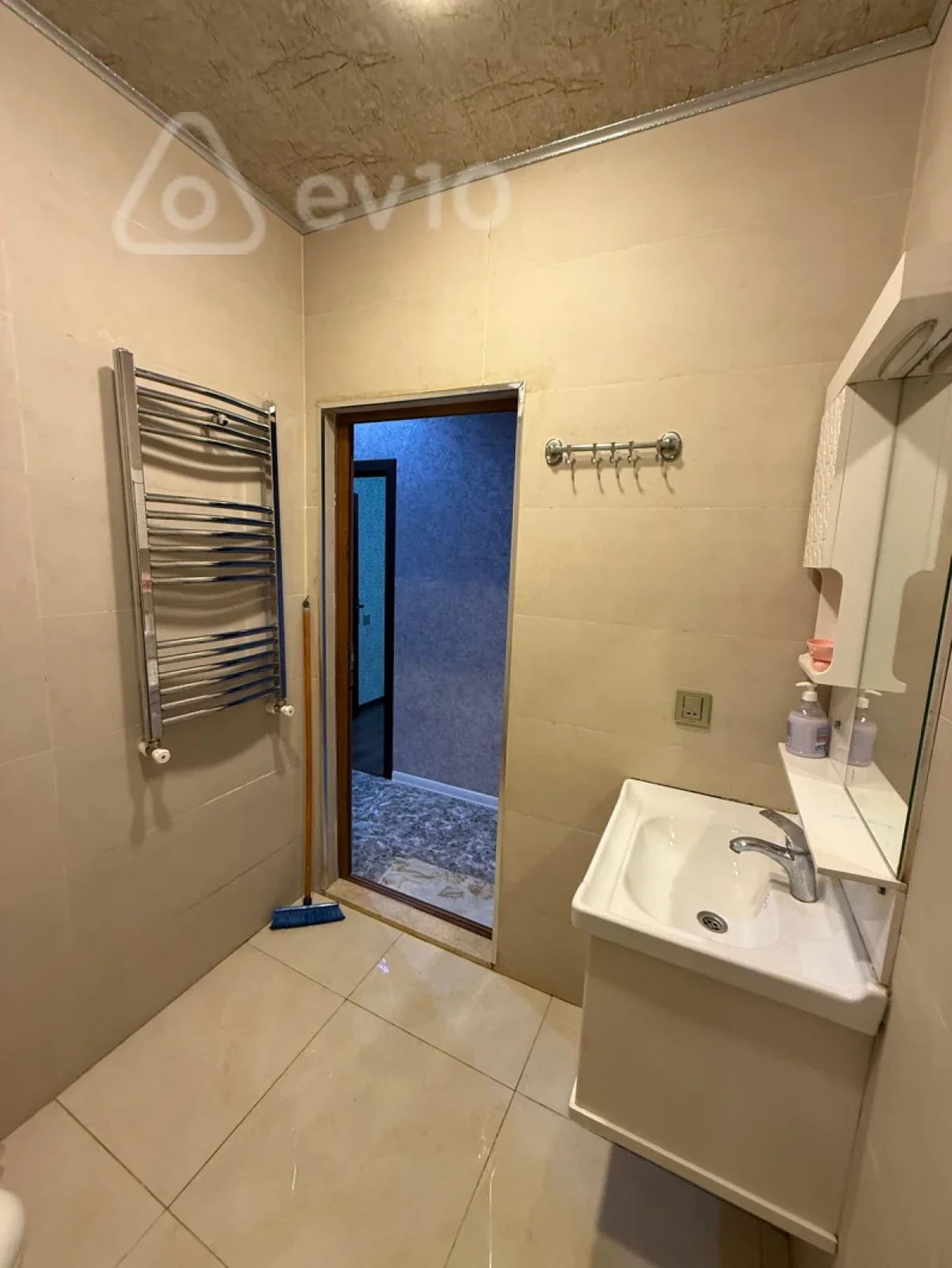 Kirayə verilir 3 otaqlı yeni tikili 73 m²