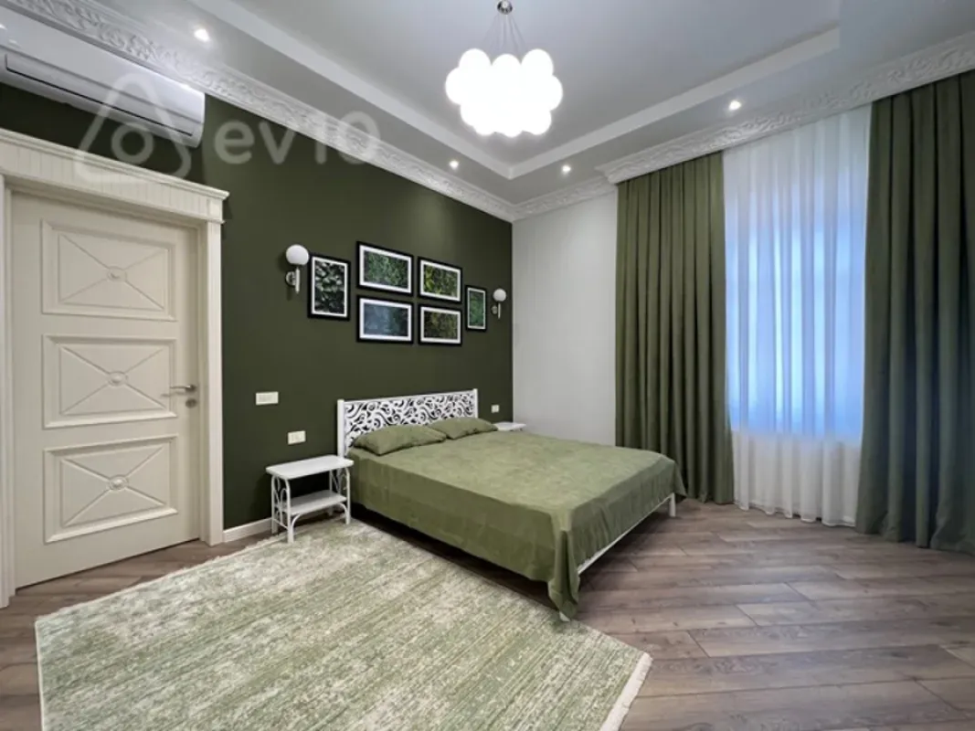Kirayə verilir 5 otaqlı həyət evi 250 m²