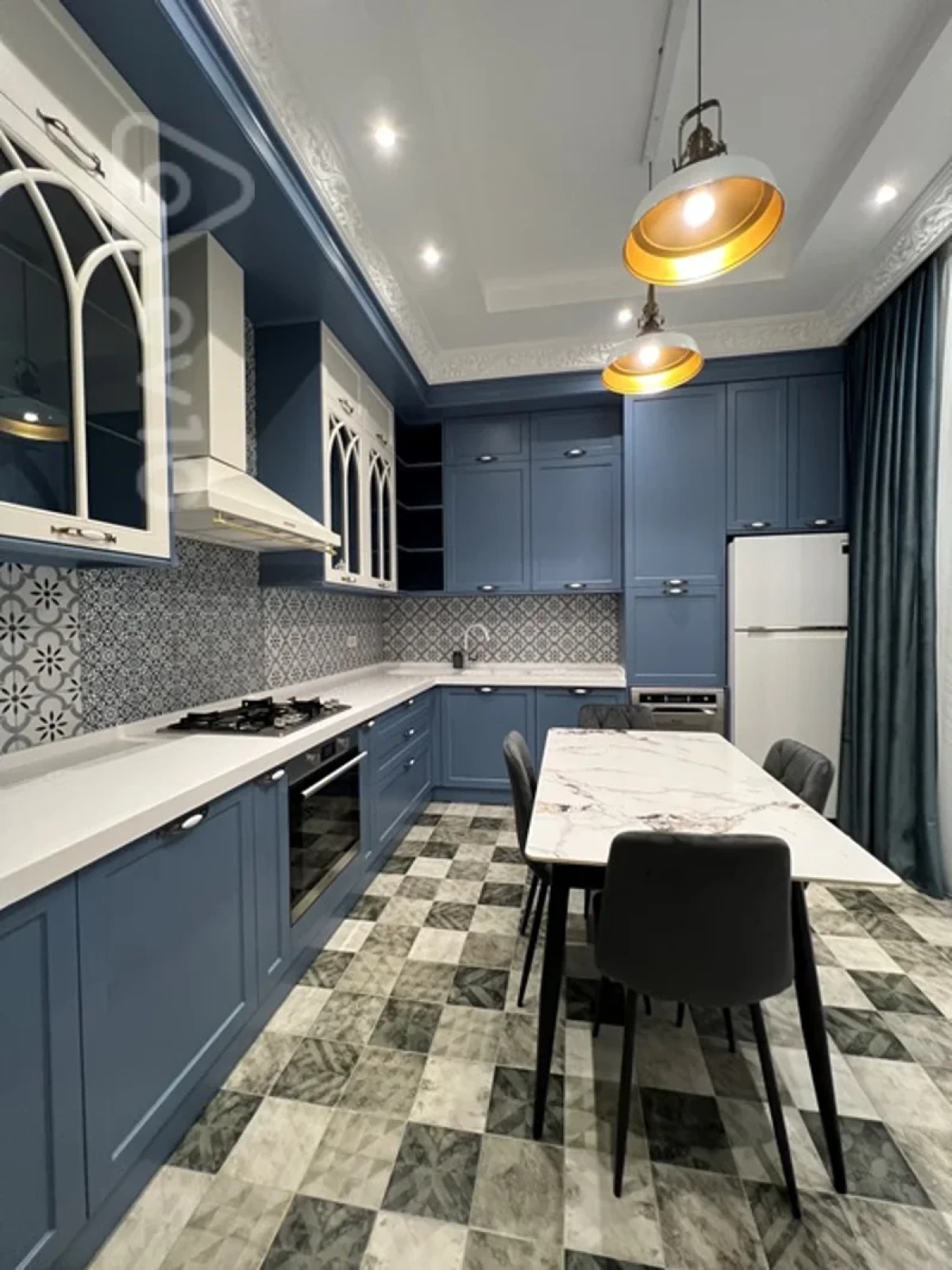 Kirayə verilir 5 otaqlı həyət evi 250 m²