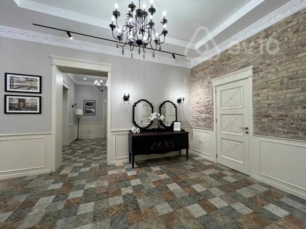 Kirayə verilir 5 otaqlı həyət evi 250 m²