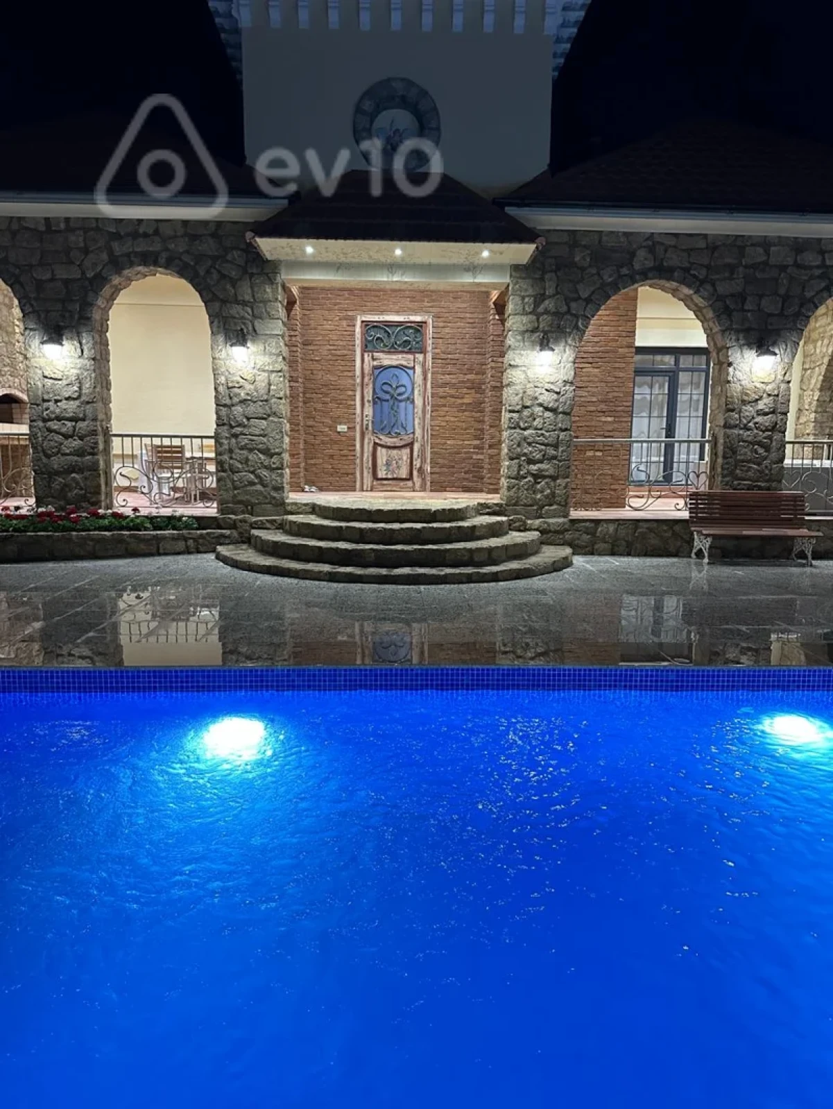 Kirayə verilir 5 otaqlı həyət evi 250 m²