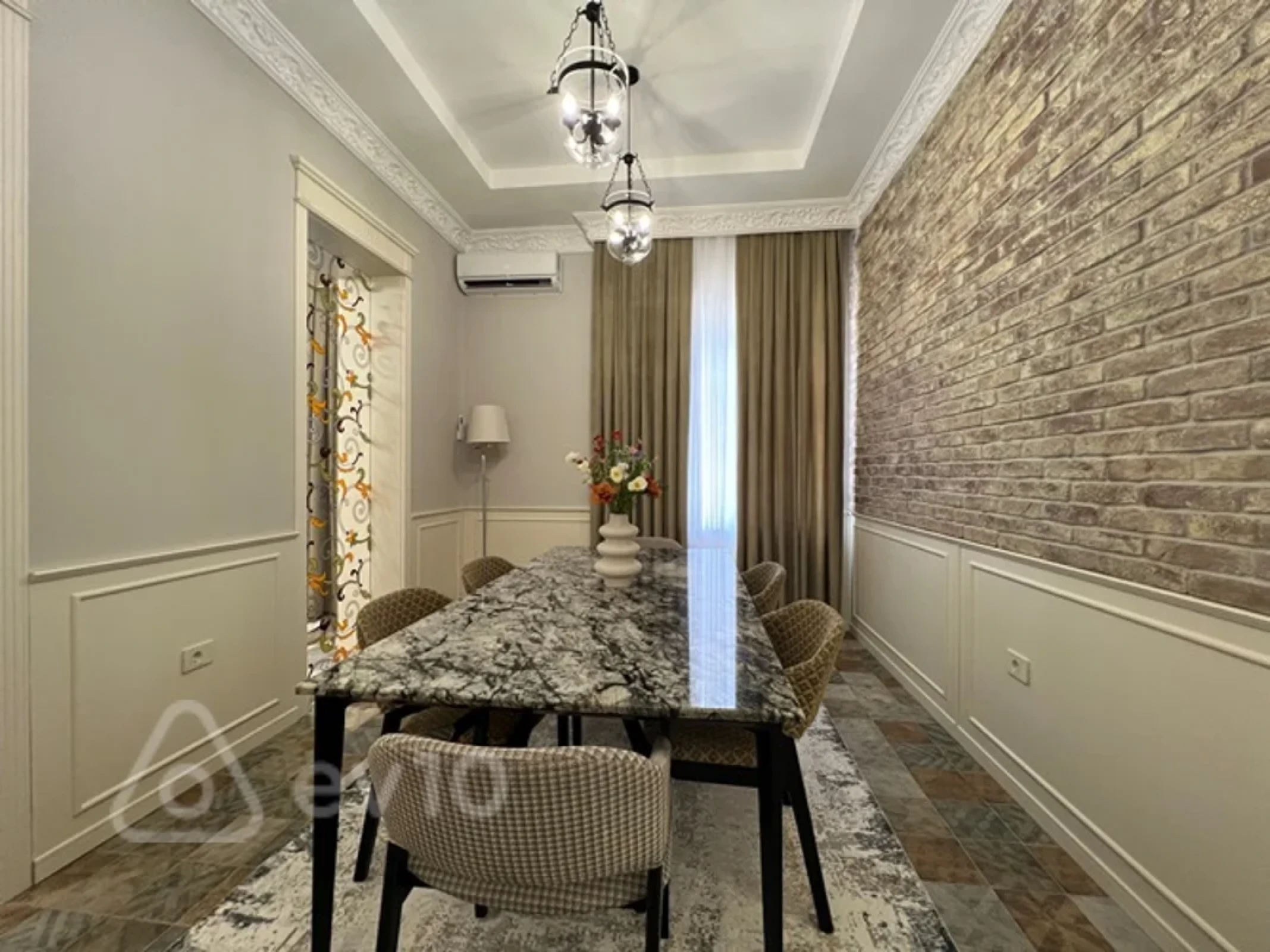 Kirayə verilir 5 otaqlı həyət evi 250 m²