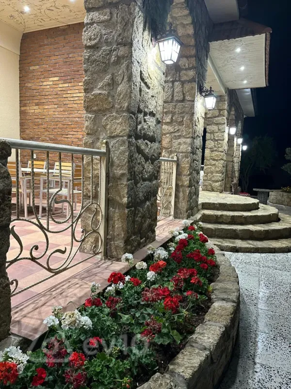 Kirayə verilir 5 otaqlı həyət evi 250 m²