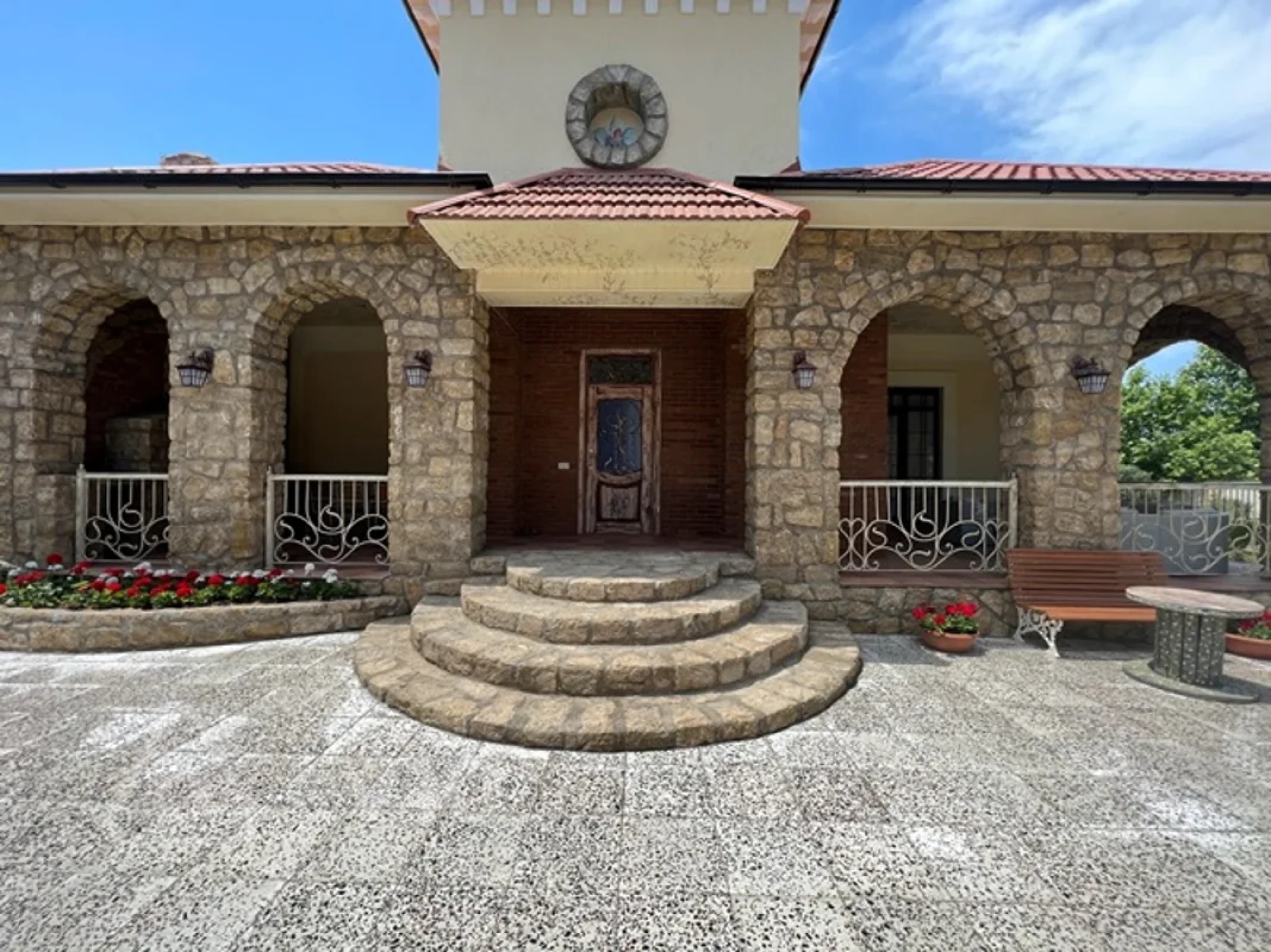 Kirayə verilir 5 otaqlı həyət evi 250 m²