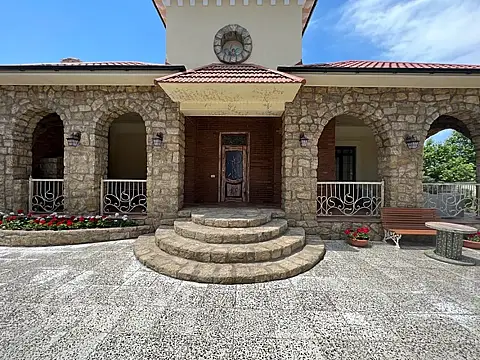 Kirayə verilir 5 otaqlı həyət evi 250 m²