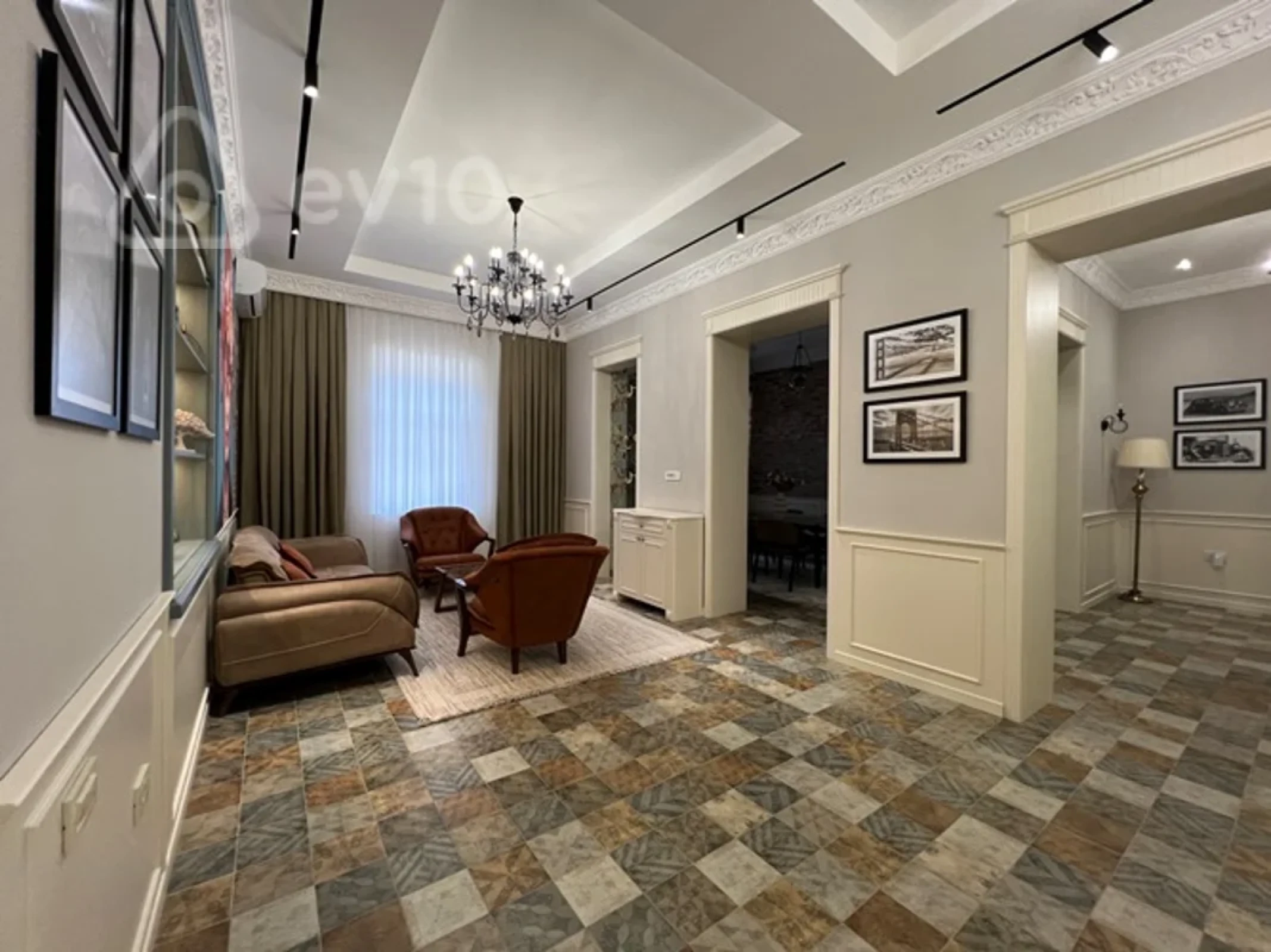 Kirayə verilir 5 otaqlı həyət evi 250 m²