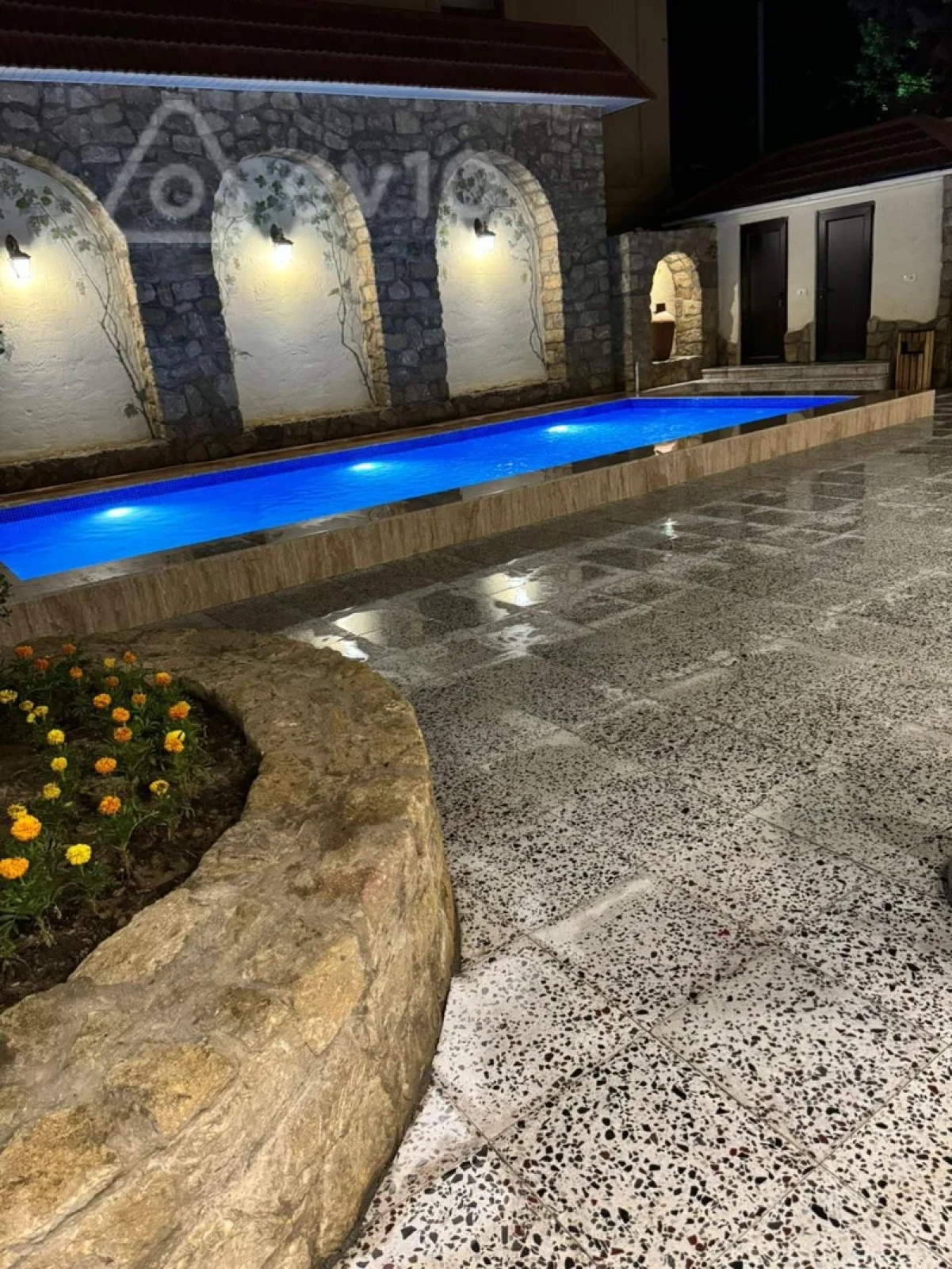 Kirayə verilir 5 otaqlı həyət evi 250 m²