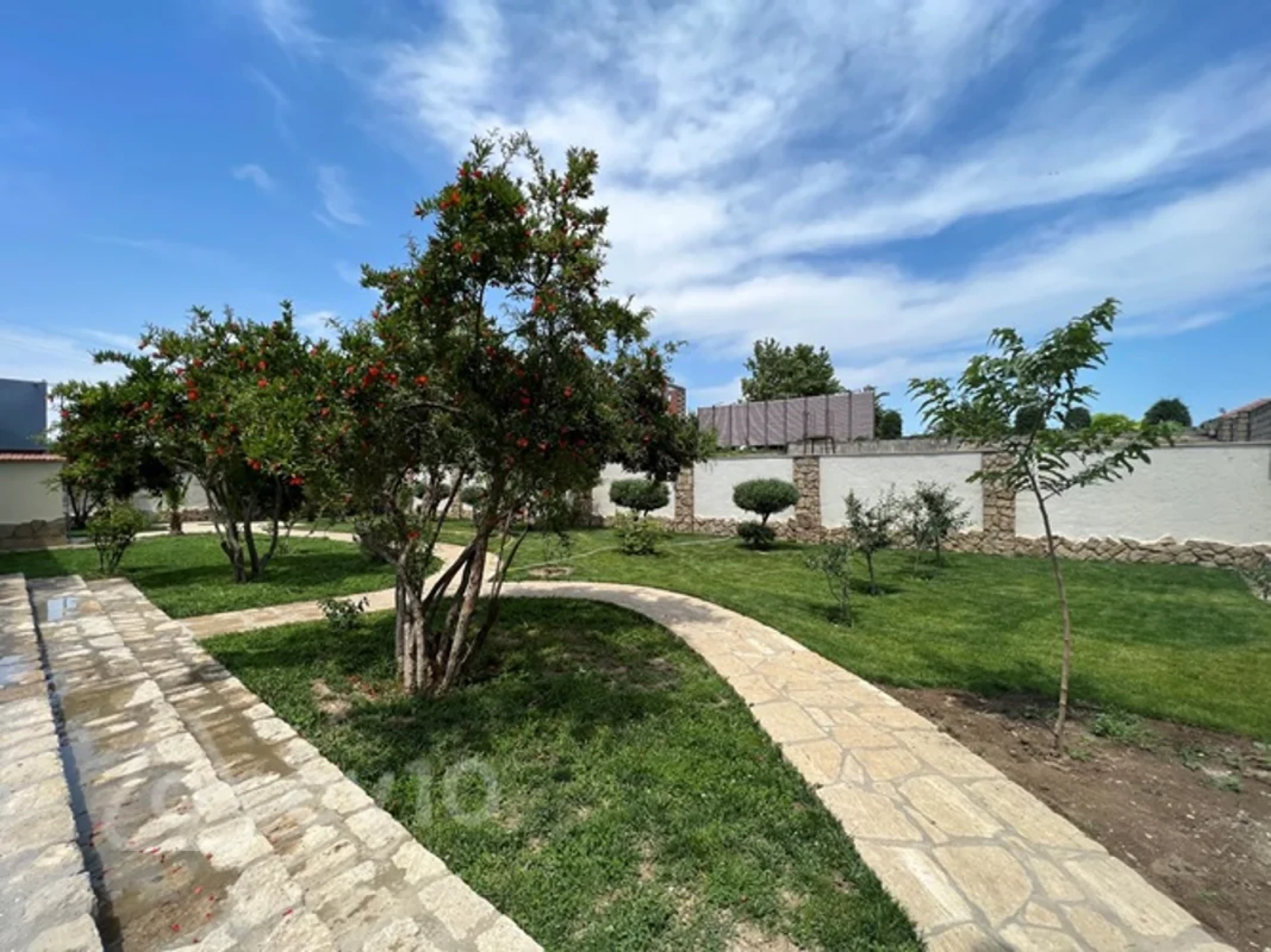 Kirayə verilir 5 otaqlı həyət evi 250 m²