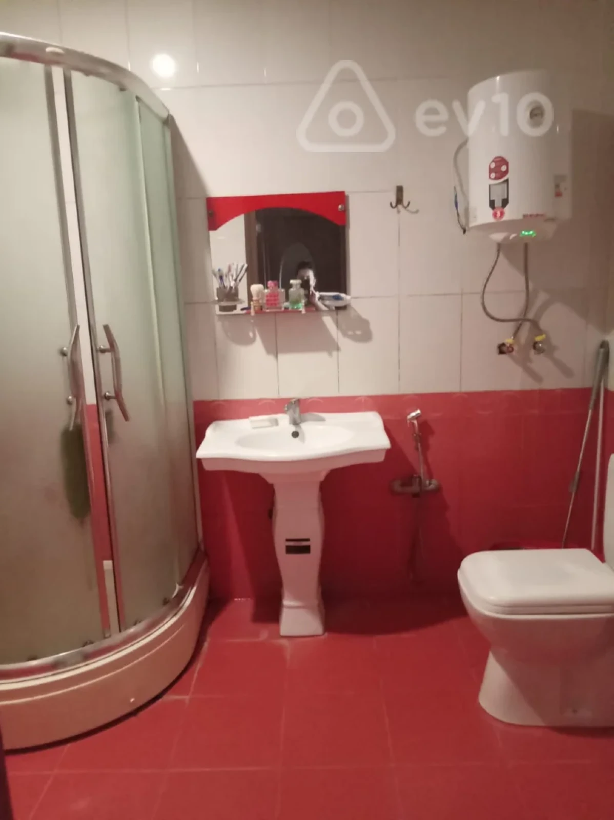 Satılır 2 otaqlı yeni tikili 75 m²