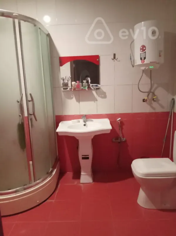 Satılır 2 otaqlı yeni tikili 75 m²