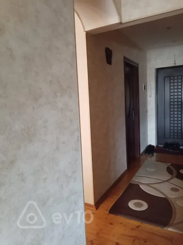 Satılır 2 otaqlı yeni tikili 75 m²