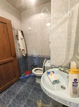 Satılır 2 otaqlı köhnə tikili 44 m²
