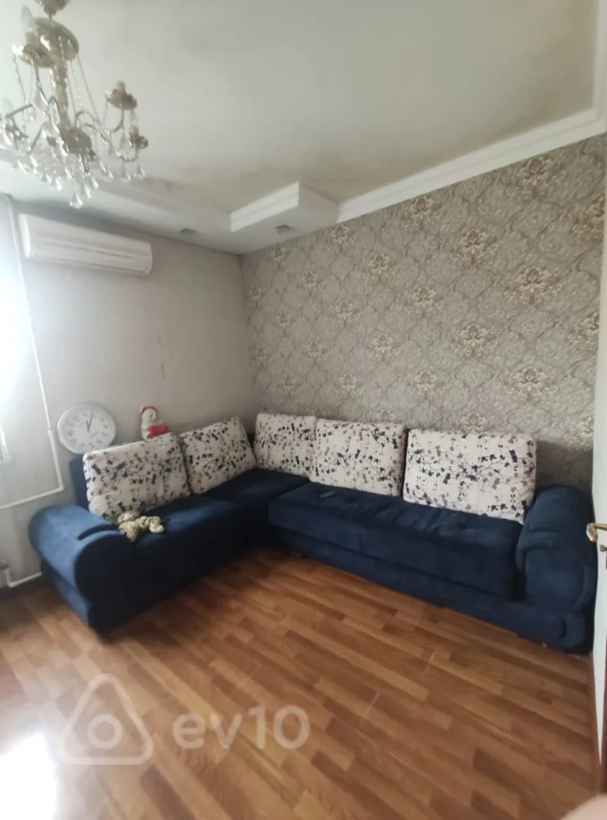 Satılır 2 otaqlı köhnə tikili 44 m²