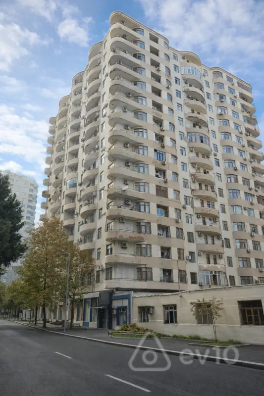 Satılır 3 otaqlı yeni tikili 124 m²