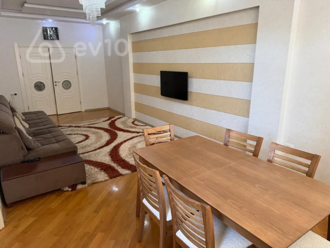 Kirayə verilir 4 otaqlı yeni tikili 110 m²