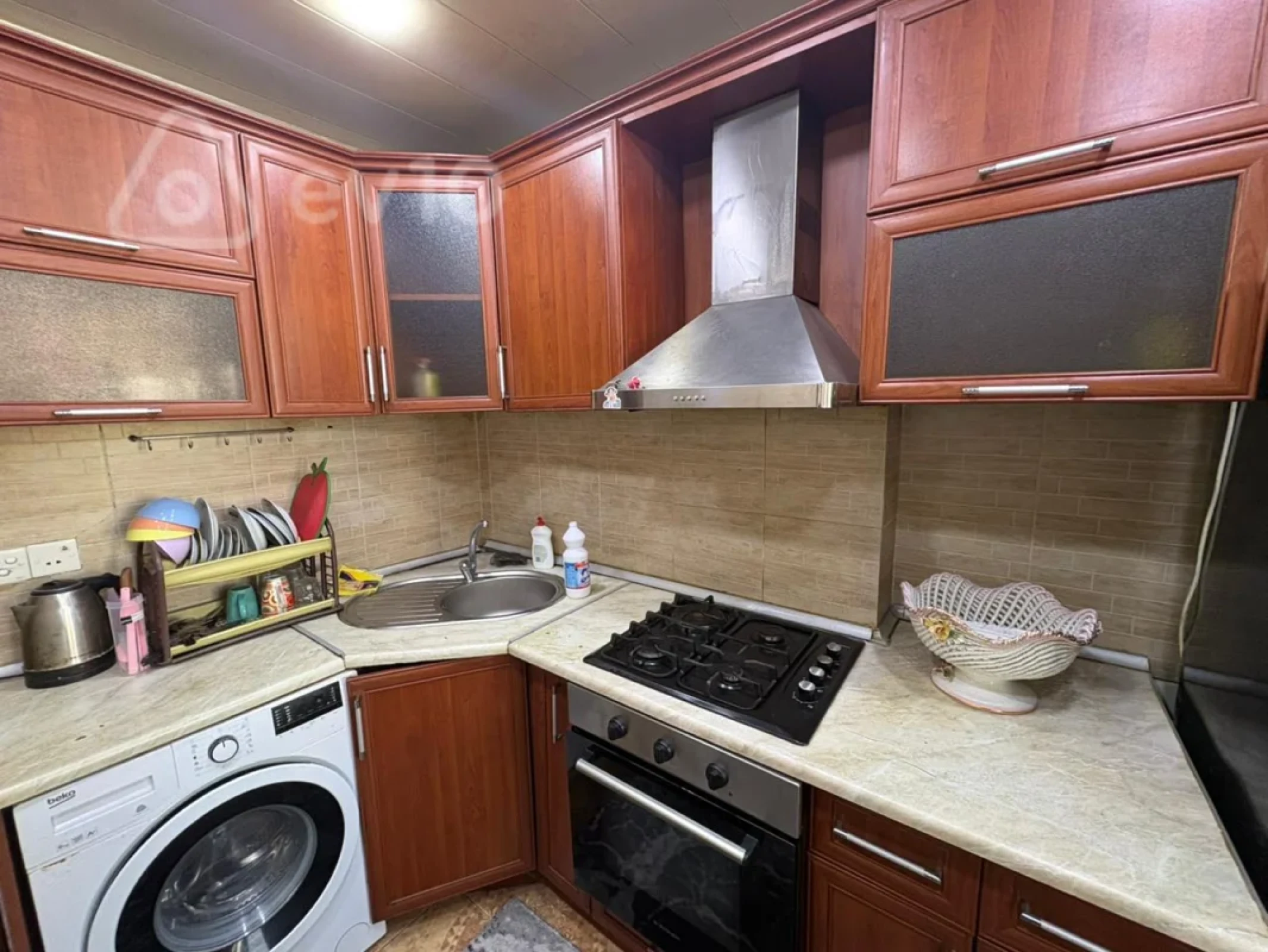 Kirayə verilir 2 otaqlı köhnə tikili 60 m²