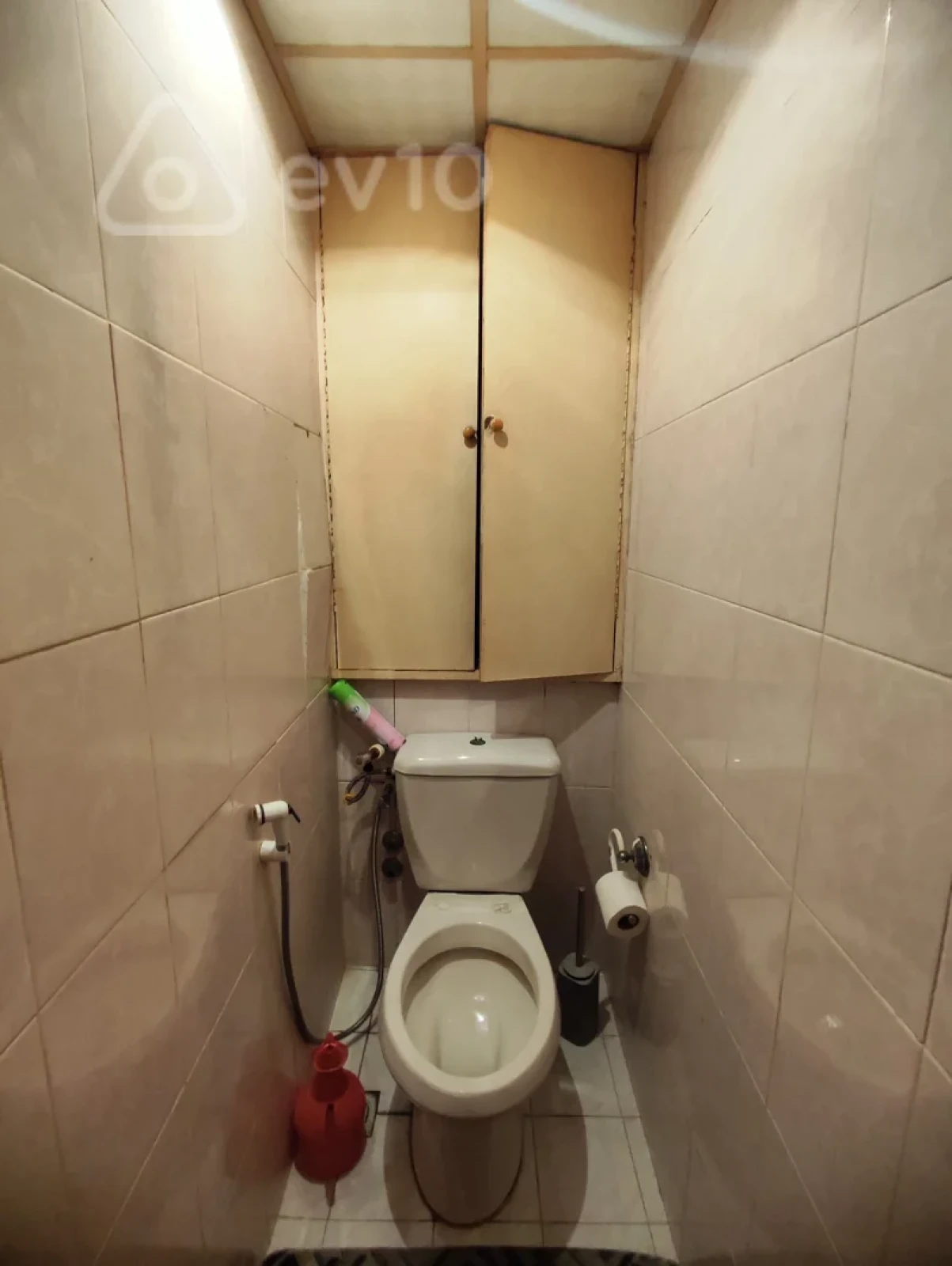 Satılır 2 otaqlı köhnə tikili 64 m²