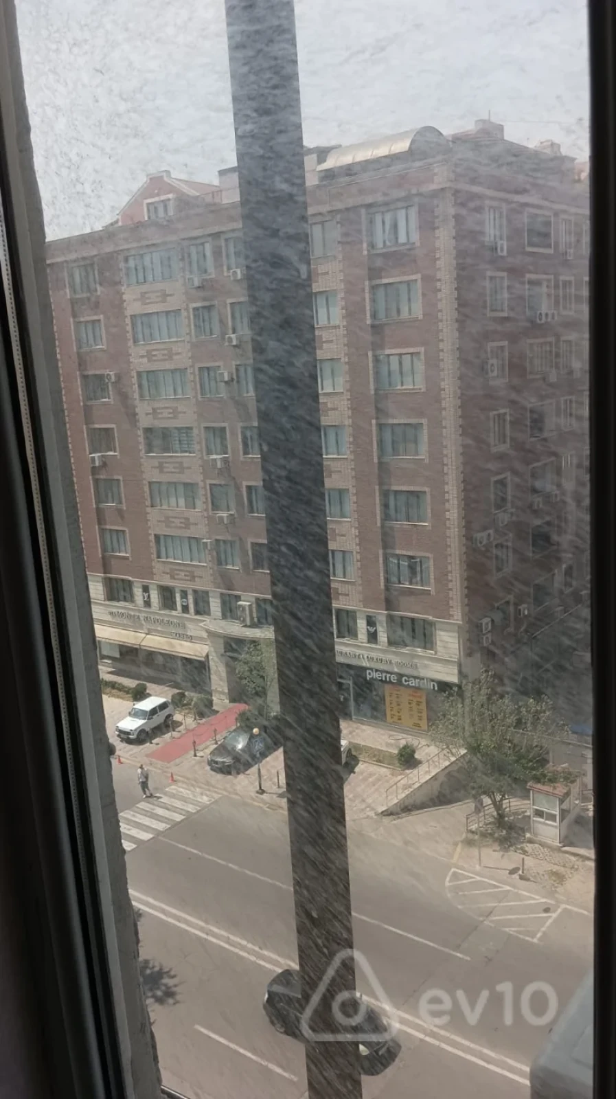 Satılır 3 otaqlı köhnə tikili 70 m²