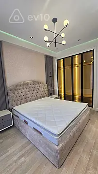 Kirayə verilir 2 otaqlı yeni tikili 105 m²