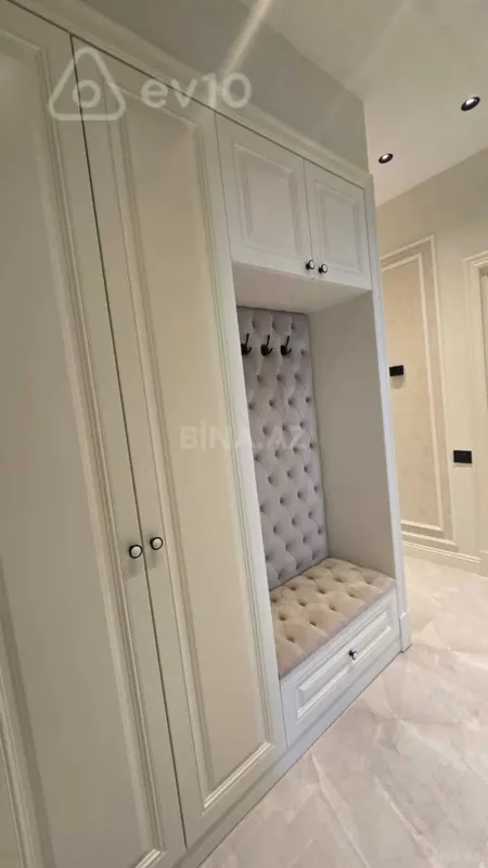 Kirayə verilir 2 otaqlı yeni tikili 105 m²