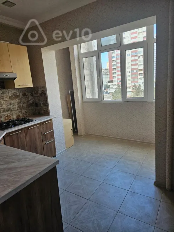 Kirayə verilir 1 otaqlı köhnə tikili 45 m²