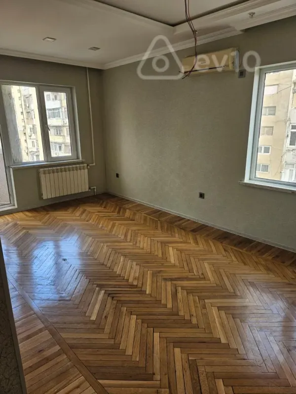Kirayə verilir 1 otaqlı köhnə tikili 45 m²