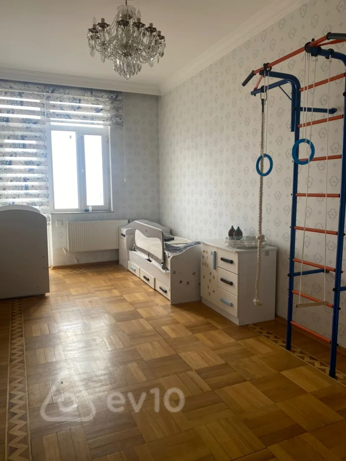 Kirayə verilir 3 otaqlı yeni tikili 124 m²