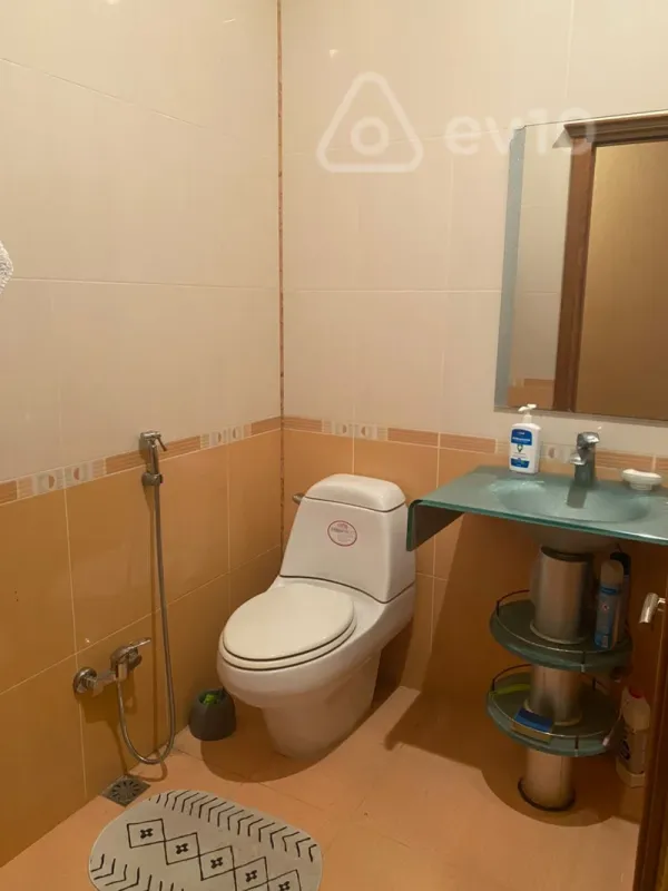 Kirayə verilir 3 otaqlı yeni tikili 124 m²