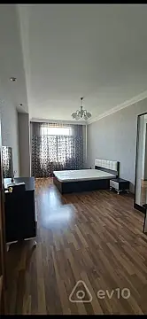 Kirayə verilir 2 otaqlı yeni tikili 105 m²