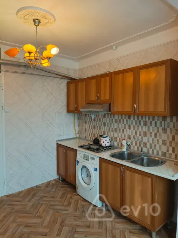 Kirayə verilir 2 otaqlı yeni tikili 58 m²