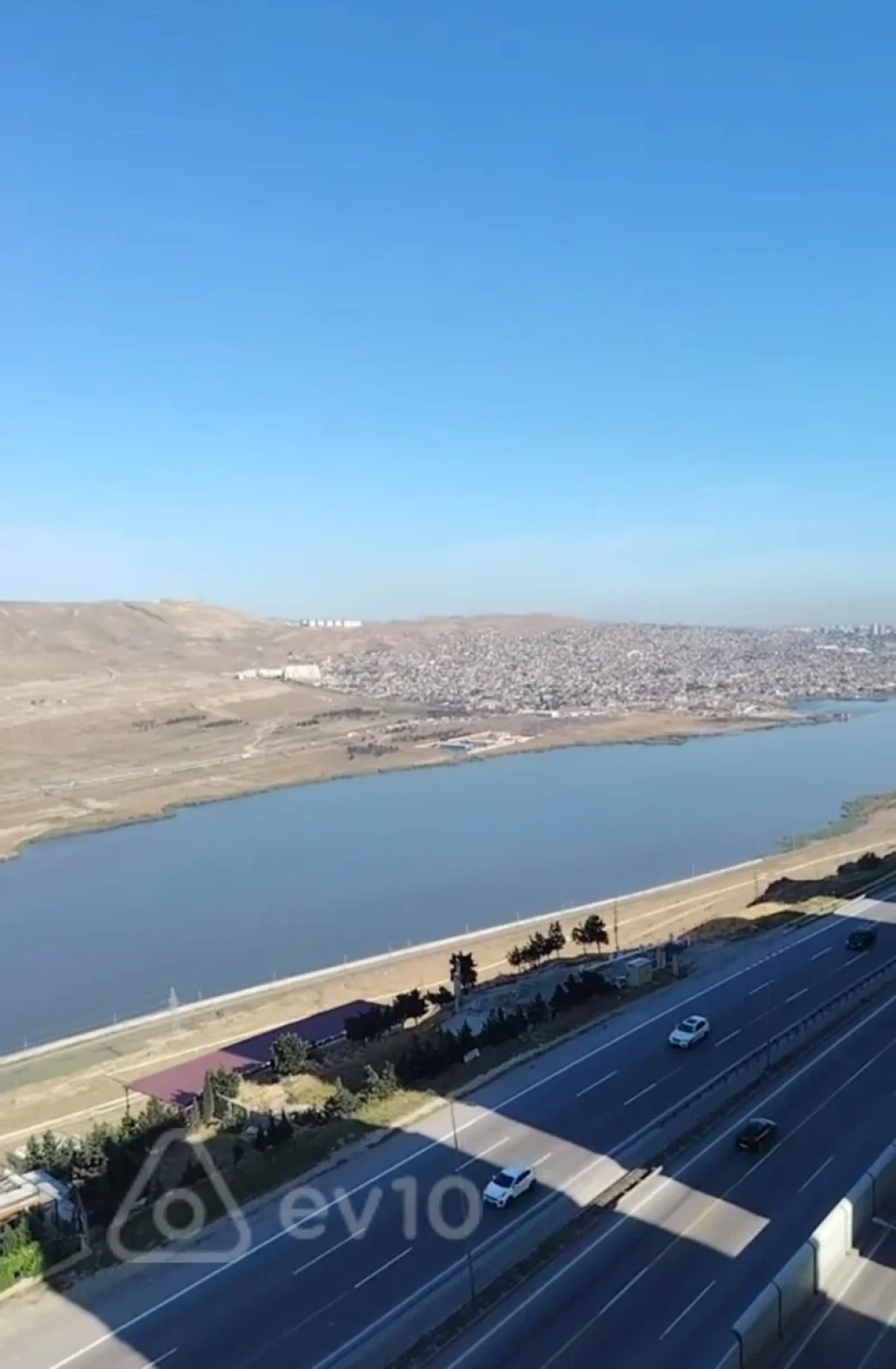 Kirayə verilir 3 otaqlı yeni tikili 110 m²