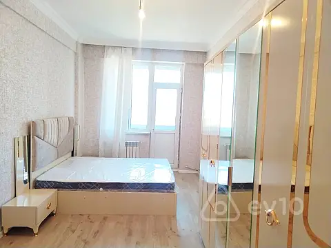 Satılır 2 otaqlı yeni tikili 72 m²