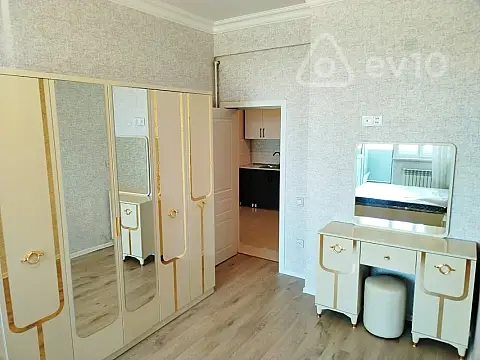Satılır 2 otaqlı yeni tikili 72 m²